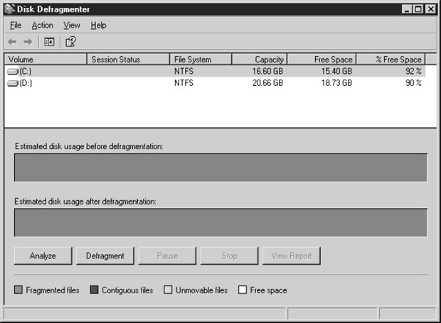 В окне Disk Defragmenter отображаются все локальные диски