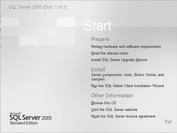 Стартовое окно программы установки SQL Server 2005 Standard